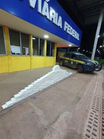 Em Campo Verde-MT, PRF apreende 200kg de cocaína escondidos em caminhão