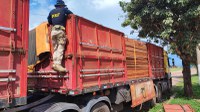 Em menos de 24 horas PRF apreende quatro veículos em ocorrências de transporte ilegal de madeira