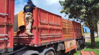 Em menos de 24 horas PRF apreende quatro veículos em ocorrências de transporte ilegal de madeira