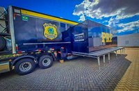 Carreta Cinema Rodoviário da PRF chega pela primeira vez a Barra do Garças-MT para a Semana de Segurança no Trânsito