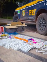 PRF apreende medicamentos controlados e eletrônicos durante fiscalização na BR-364 em Cuiabá