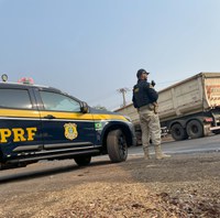 PRF apreende módulos veiculares de origem suspeita na BR-364, em Rondonópolis/MT