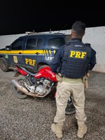 PRF prende foragido e recupera motocicleta furtada em fiscalização na BR-163, em Guarantã do Norte (MT)