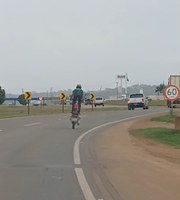 PRF prende motociclista por direção perigosa e desobediência em Rondonópolis-MT