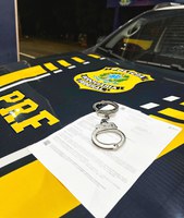 Passageiro com mandado de prisão em aberto é preso pela PRF na BR-070 em Várzea Grande-MT