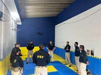 PRF realiza treinamento para aprimorar atuação policial em Mato Grosso