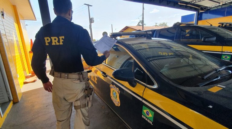 Em ação eficiente, equipe da PRF combate o descaminho e contrabando