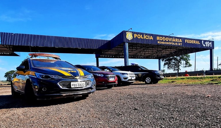 Em operação conjunta, PRF e Polícia Civil do Mato Grosso recuperam dois veículos com ocorrência de furto/roubo