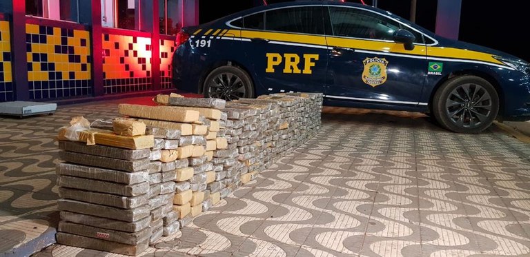 Homem é preso pela PRF em Rondonópolis/MT com mais de 305 Kg de Skunk