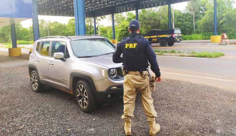PRF prende motorista que se apropriou indevidamente de veículo