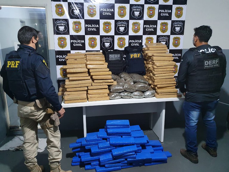 PRF apreende 400 kg de maconha em Rondonópolis-MT - 2
