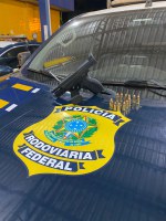 PRF apreende arma transportada ilegalmente