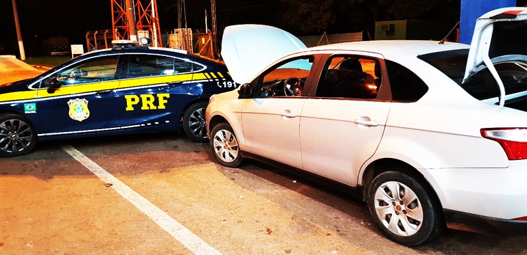 PRF descobre veículo com indícios de adulteração em Rondonópolis-MT