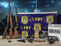 PRF prende seis homens por porte ilegal de arma de fogo e crime ambiental