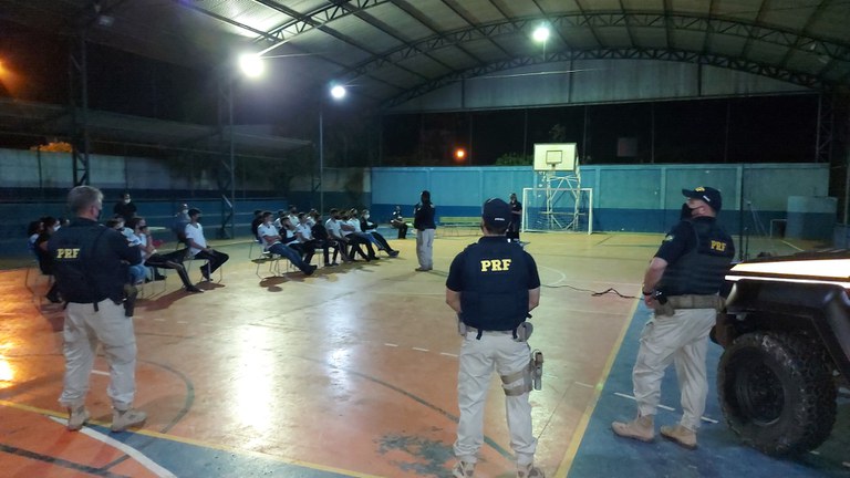 PRF promove ação de educação para o trânsito em Guarantã do Norte MT (15).jpg