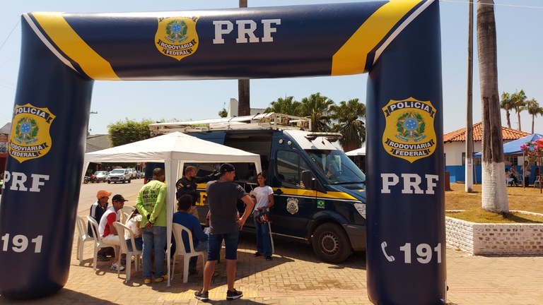 PRF promove ação de educação para o trânsito em Guarantã do Norte MT (4).jpg
