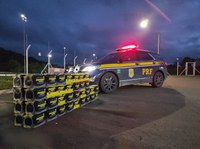 Ação da PRF recupera veículo furtado e 288 baterias automotivas furtadas momentos antes