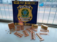 Ocupantes de veículo são flagrados transportando droga e 200 munições na BR 262, em Rio Casca (MG)