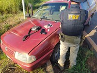 Após tentativa de fuga, PRF apreende cocaína e simulacro de arma de fogo na BR-040