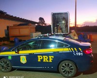 PRF apreende cerca de 340 mil maços de cigarros contrabandeados na BR 267 em Caxambu(MG)