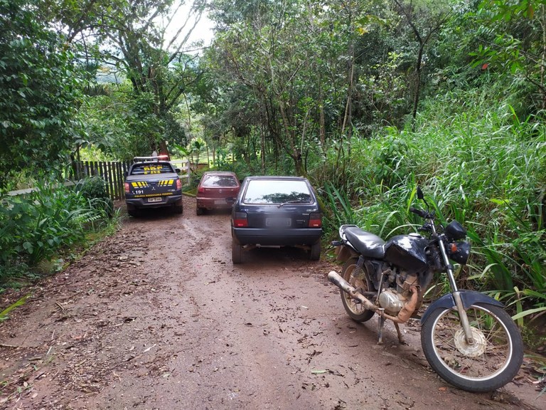 Veículo apreendidos em saque de Itatiaiuçu1.jpeg