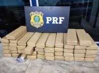 PRF prende casal com filha de 4 anos transportando maconha em Uberlândia (MG)