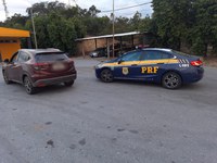 PRF recupera veículo furtado durante fiscalização na BR 262 em Bom Despacho (MG)