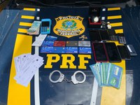 PRF detém 3 estelionatários durante fiscalização na BR 040 em Três Marias (MG)