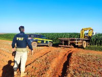 Após tentativa de fuga, PRF recupera Caminhão Munck, sem seguro, roubado em Uberlândia (MG)