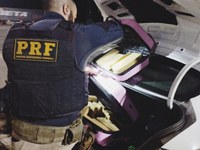 PRF apreende cerca de 24kg de maconha na Fernão Dias