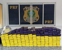 PRF apreende mais de 190 kg de Maconha após tentativa de fuga pelas BRs 116 e 262 em Manhuaçu (MG)