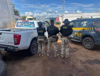 Após furto de combustível e tentativa de fuga, PRF, PMMG e CBMMG prendem dois homens suspeitos de latrocínio na Bahia