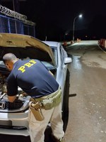 Honda Civic furtado em Bom Jesus da Penha (MG) é recuperada pela PRF na BR 040