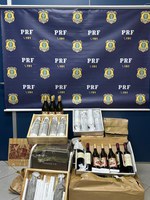 PRF apreende 155 garrafas de vinho argentino em ônibus