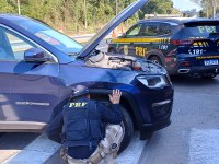 PRF recupera veículo furtado avaliado em R$ 100 mil em Juiz de Fora/MG