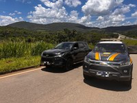 I/Toyota Hilux SW4 furtada é recuperado pela PRF na BR-262 em Juatuba (MG)