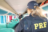PRF prende passageiro de ônibus interestadual por importunação sexual na BR-040