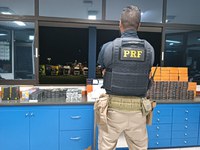 PRF apreende cigarros eletrônicos, celulares e receptores de sinal de televisão na BR-381