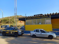 PRF prende homem com mandado de prisão em aberto na BR-262, em Rio Casca (MG)