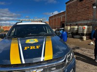Em operação contra roubo de cargas, PRF apreende grande volume de combustíveis na BR-251, em Cachoeira de Pajeú (MG)