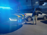 PRF recupera veículo com registro de apropriação indébita na BR-267, em Juiz de Fora (MG)