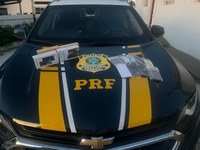 PRF apreende 12 celulares no bagageiro de ônibus em Pouso Alegre/MG