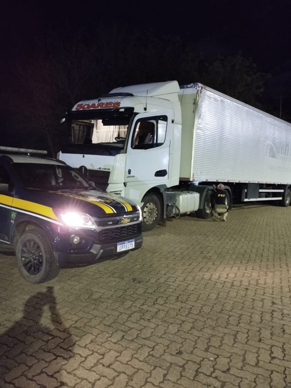 Semireboque Salinas.jpg