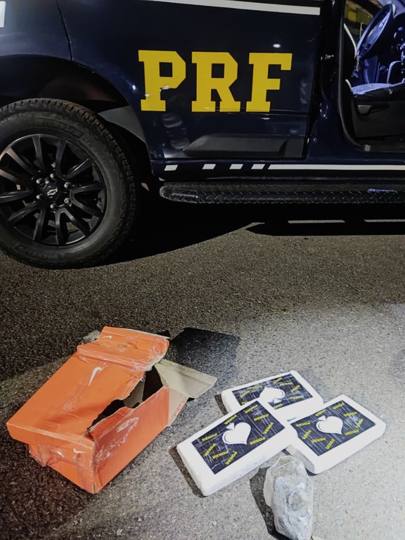 Cocaína Patos de Minas Out 25.jpg