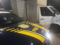 PRF recupera na BR-381, em Sabará (MG), caminhão furtado dia 12 de abril 26