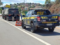 PRF realiza mais uma ação da Operação Freio Seguro na BR-381, em Sabará/MG