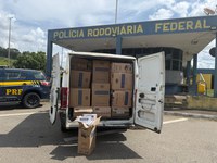 PRF apreende mais de 42 mil maços de cigarros contrabandeados na BR 262 em Betim (MG)