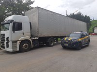 PRF apreende  semirreboque com sinais de adulteração em Teófilo Otoni (MG)