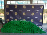 PRF apreende 170 quilos de maconha em Montes Claros (MG)