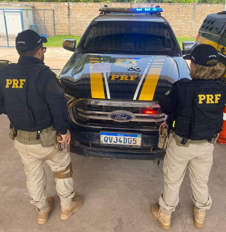 PRF prende homem procurado por roubo, em Santarém/PA